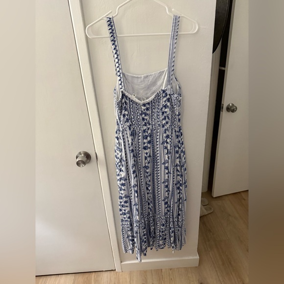 Max Studio White and Blue Floral Dress - Picture 3 of 7